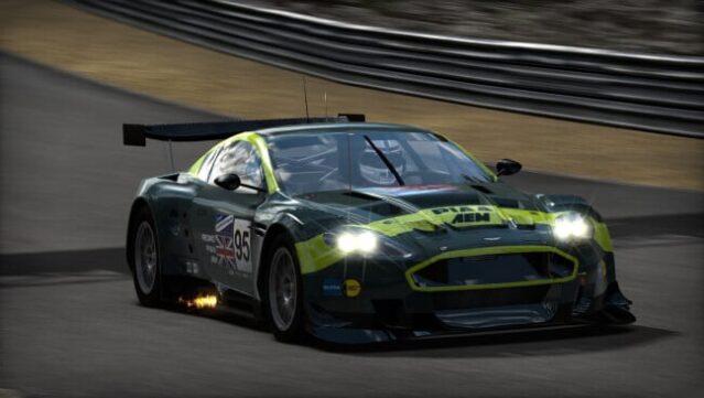 Need for Speed Shift Gameplay Screenshot